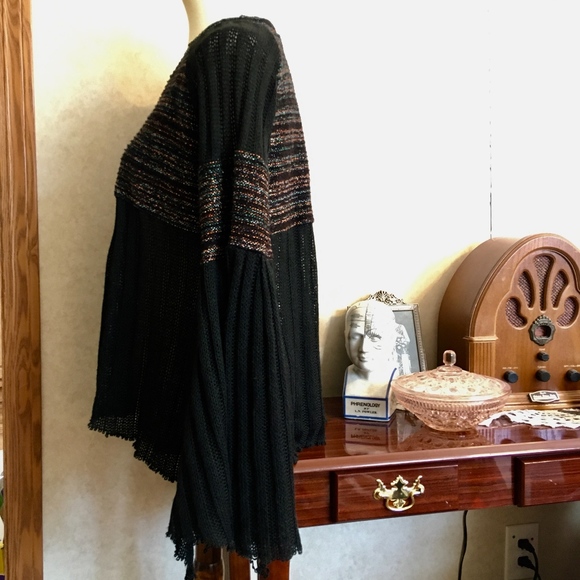 ALTAR'D STATE Bell Sleeve Sweater Size Medium - Picture 4 of 7